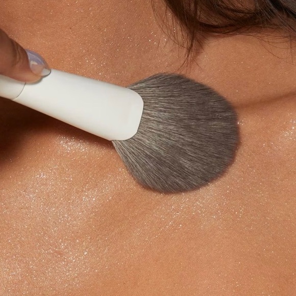 HALF MAGIC Glitterpuck Pressed Fairy Dust For Eyes, Face & Body-Dopamine Sparkle - Picture 6 of 8